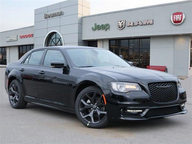 2023 Chrysler Chrysler 300 300 TOURING L RWD