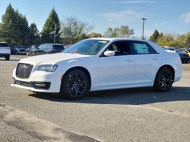 2023 Chrysler Chrysler 300 300S V8