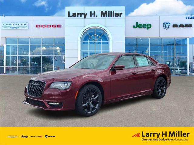 2023 Chrysler Chrysler 300 300 TOURING L RWD