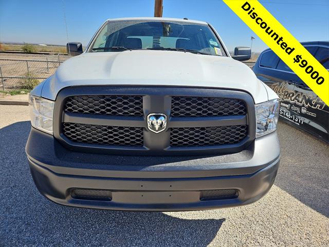 2023 RAM Ram 1500 Classic RAM 1500 CLASSIC TRADESMAN CREW CAB 4X4 57 BOX