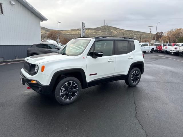 2023 Jeep Renegade RENEGADE TRAILHAWK 4X4