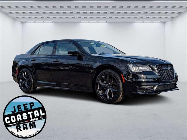 2023 Chrysler Chrysler 300 300 TOURING L RWD