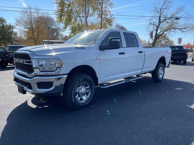 2024 RAM Ram 2500 RAM 2500 TRADESMAN CREW CAB 4X4 8 BOX