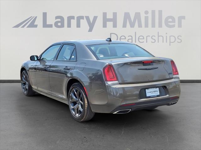 2023 Chrysler Chrysler 300 300 TOURING