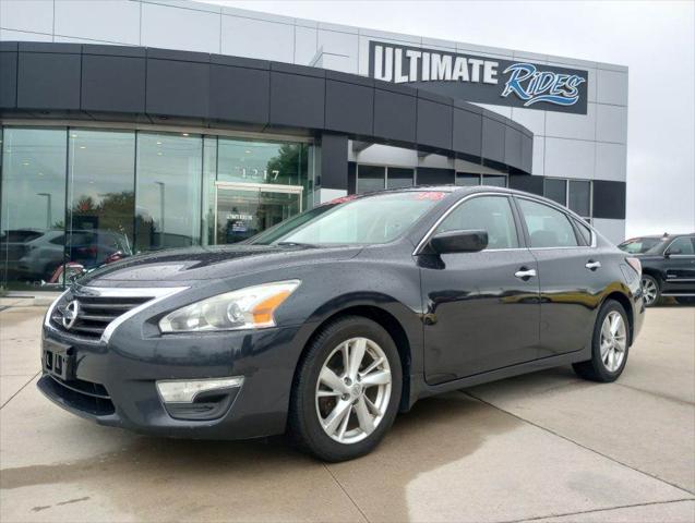 2014 Nissan Altima 2.5 SV for sale in Neenah, WI