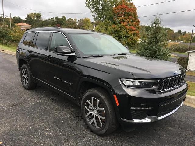 2023 Jeep Grand Cherokee GRAND CHEROKEE L LIMITED 4X4