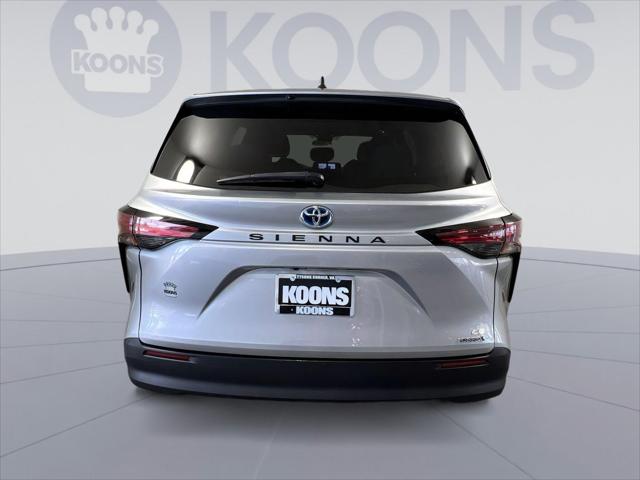 2021 Toyota Sienna LE