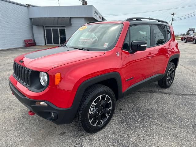 2023 Jeep Renegade RENEGADE TRAILHAWK 4X4