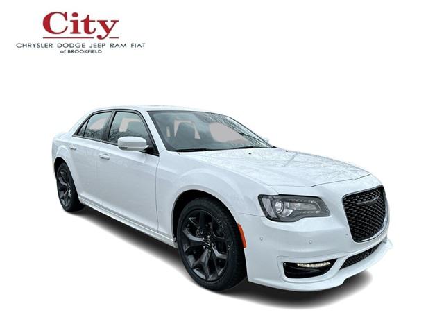 2023 Chrysler Chrysler 300 300 TOURING L RWD