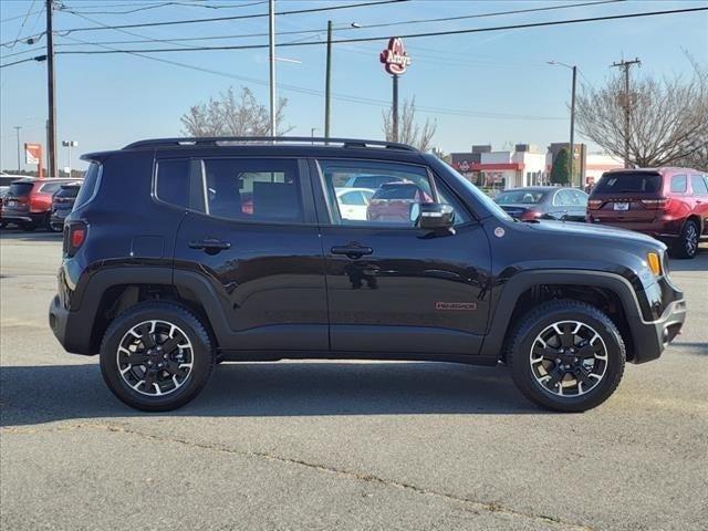 2023 Jeep Renegade RENEGADE TRAILHAWK 4X4