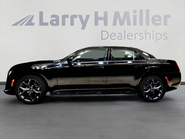 2023 Chrysler Chrysler 300 300 TOURING