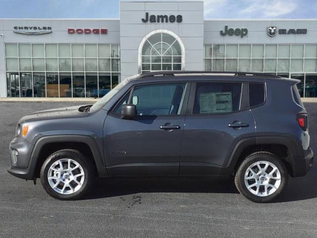 2023 Jeep Renegade RENEGADE LATITUDE 4X4