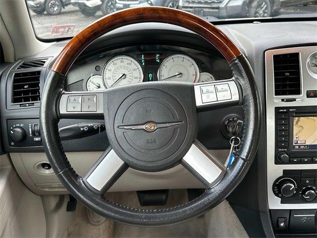 2005 Chrysler 300C Base