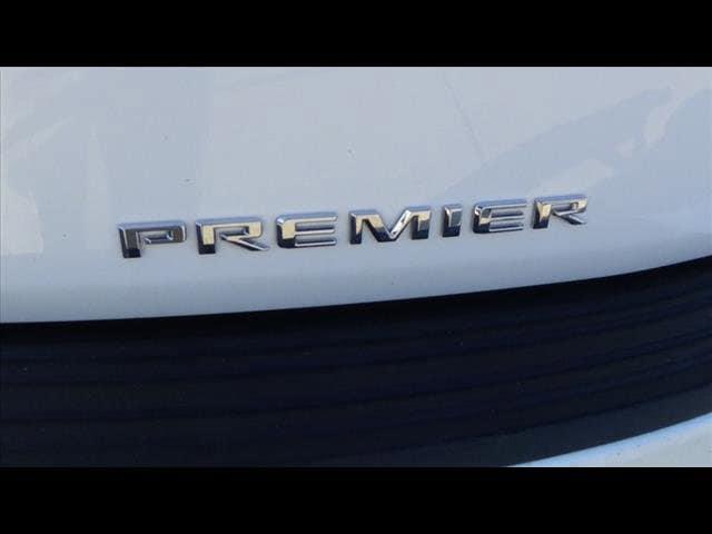2022 Chevrolet Suburban 4WD Premier