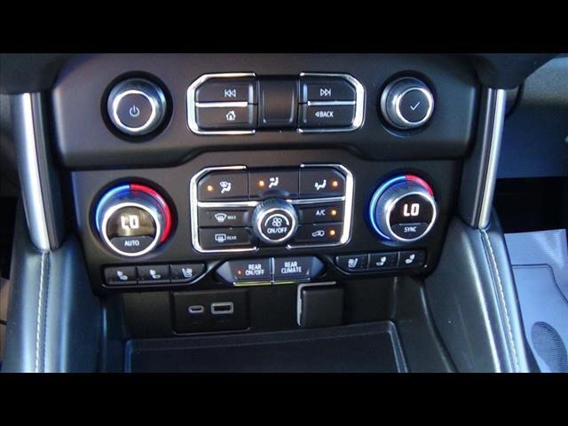 2022 Chevrolet Suburban 4WD Premier