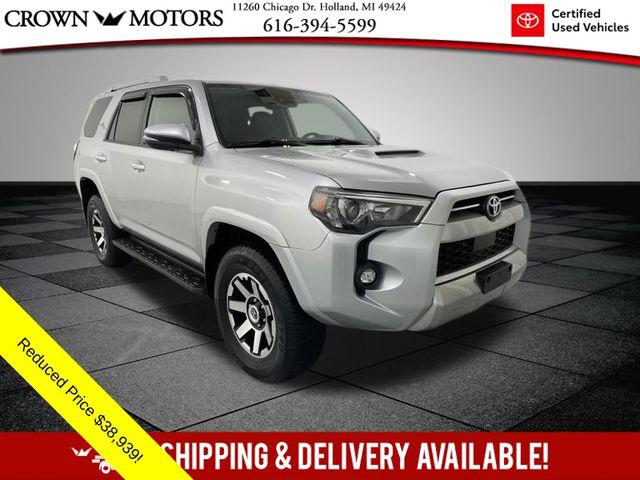 2022 Toyota 4Runner TRD Off-Road Premium's photo
