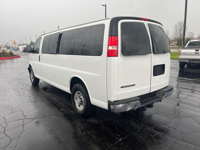 2017 Chevrolet Express LT