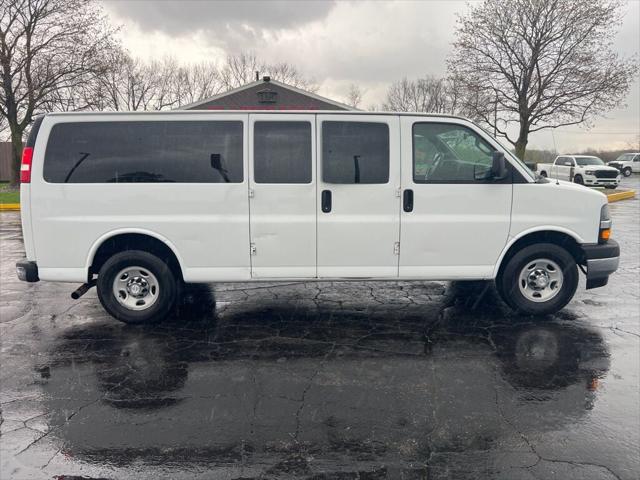 2017 Chevrolet Express LT