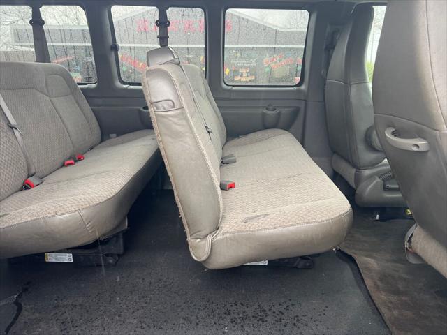 2017 Chevrolet Express LT