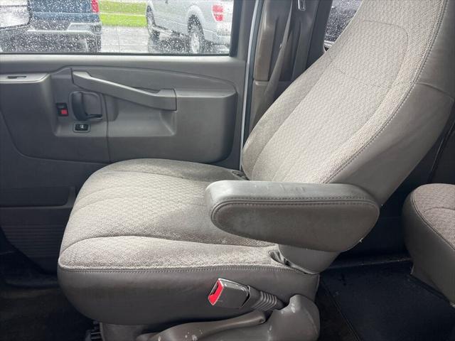 2017 Chevrolet Express LT