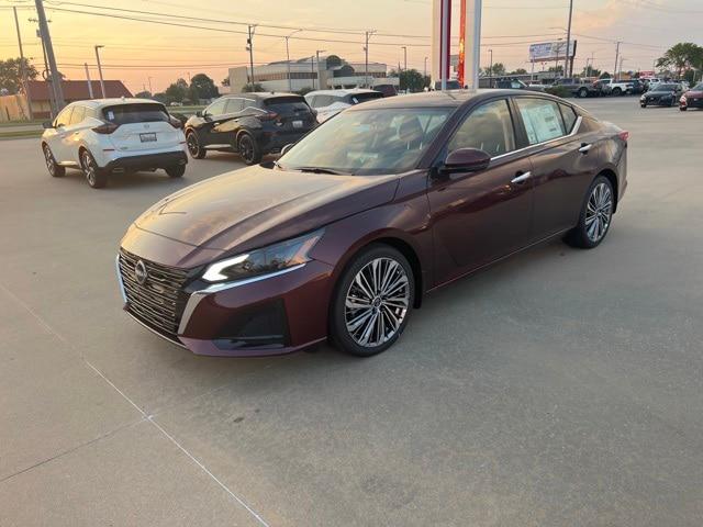 2024 Nissan Altima SL FWD