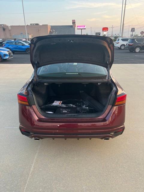 2024 Nissan Altima SL FWD