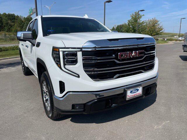 2023 GMC Sierra 1500 4WD Crew Cab Short Box SLT