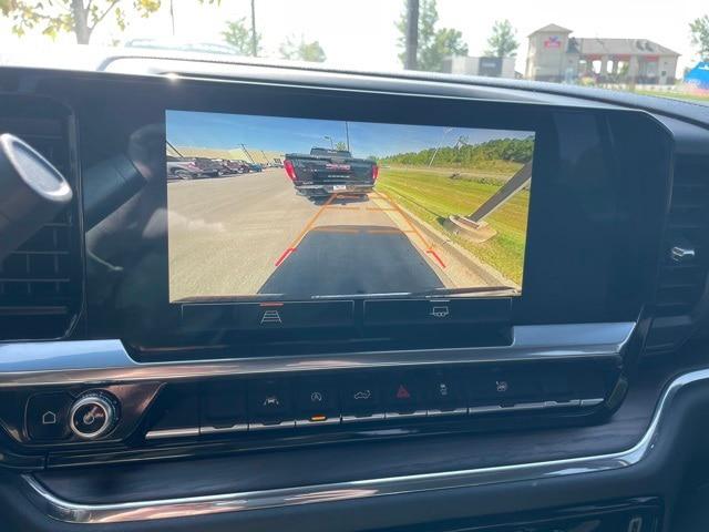 2023 GMC Sierra 1500 4WD Crew Cab Short Box SLT