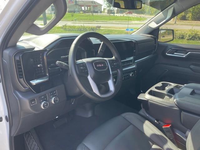 2023 GMC Sierra 1500 4WD Crew Cab Short Box SLT