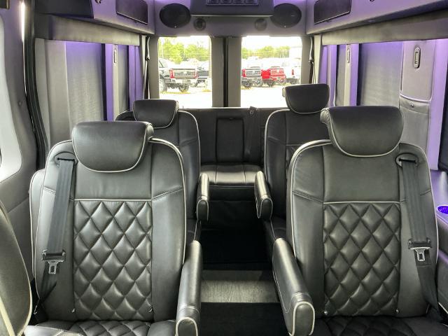 2019 Ford Transit 148 WB Medium Roof Cargo