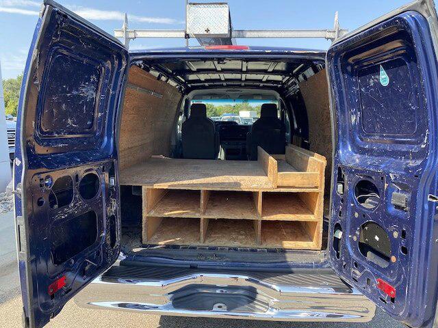 2013 Ford E-350 Super Duty Commercial