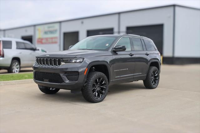 2023 Jeep Grand Cherokee GRAND CHEROKEE LAREDO 4X4