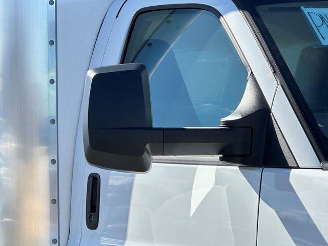 2023 GMC Savana Cutaway 4500 Van
