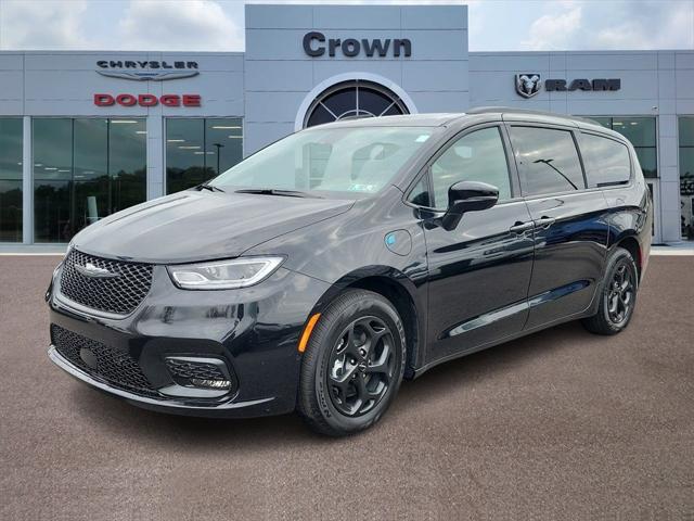 2024 Chrysler Pacifica Hybrid PACIFICA PLUG-IN HYBRID PREMIUM S APPEARANCE