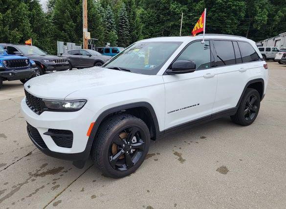 2024 Jeep Grand Cherokee GRAND CHEROKEE ALTITUDE 4X4