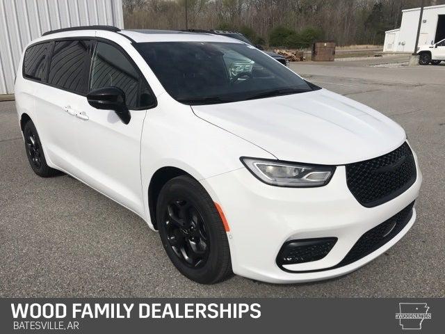 2024 Chrysler Pacifica Hybrid PACIFICA PLUG-IN HYBRID PREMIUM S APPEARANCE