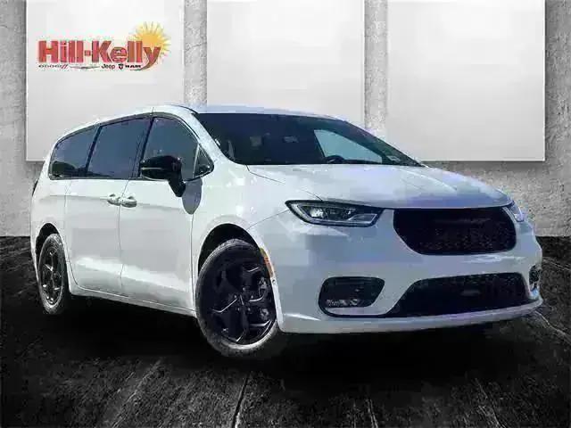 2024 Chrysler Pacifica Hybrid PACIFICA PLUG-IN HYBRID S APPEARANCE