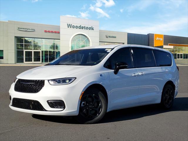 2024 Chrysler Pacifica Hybrid PACIFICA PLUG-IN HYBRID S APPEARANCE