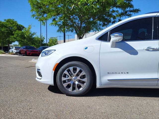 2024 Chrysler Pacifica Hybrid PACIFICA PLUG-IN HYBRID PINNACLE