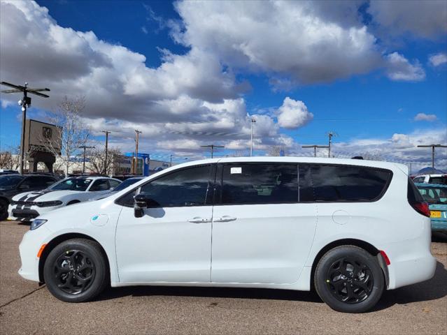 2024 Chrysler Pacifica Hybrid PACIFICA PLUG-IN HYBRID S APPEARANCE