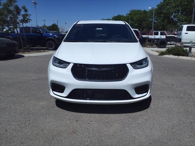 2024 Chrysler Pacifica Hybrid PACIFICA PLUG-IN HYBRID S APPEARANCE