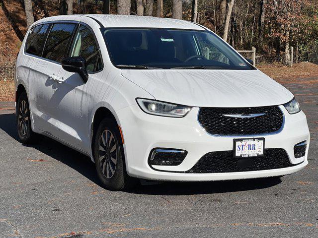 2024 Chrysler Pacifica Plug-In Hybrid PACIFICA PLUG-IN HYBRID SELECT