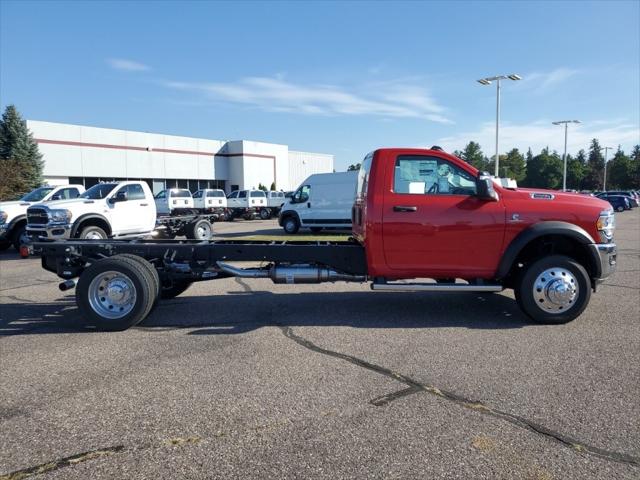 2024 RAM Ram 5500 Chassis Cab RAM 5500 TRADESMAN CHASSIS REGULAR CAB 4X4 108 CA