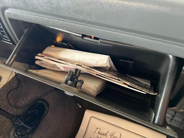 1990 Dodge D250 & W250 LE