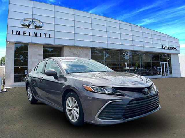 2022 Toyota Camry LE [1]