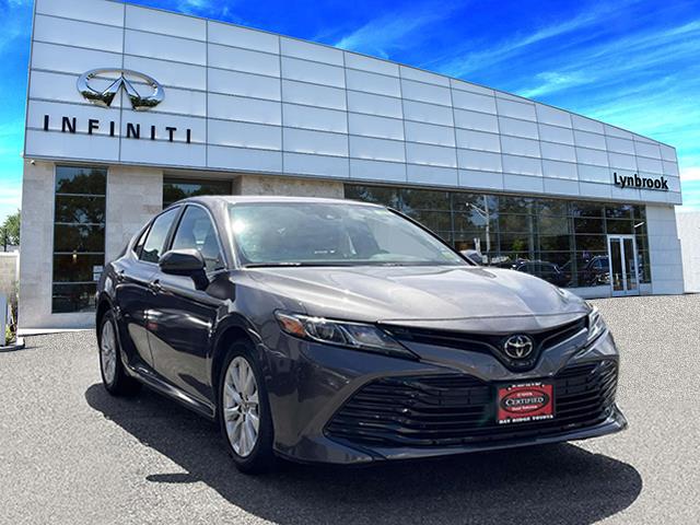 2020 Toyota Camry LE [23]