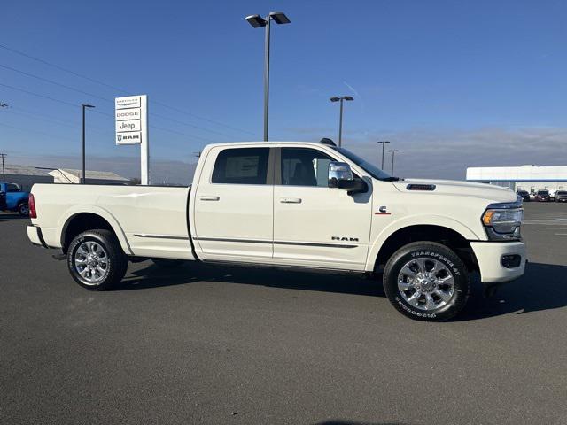 2024 RAM Ram 3500 RAM 3500 LIMITED CREW CAB 4X4 8 BOX