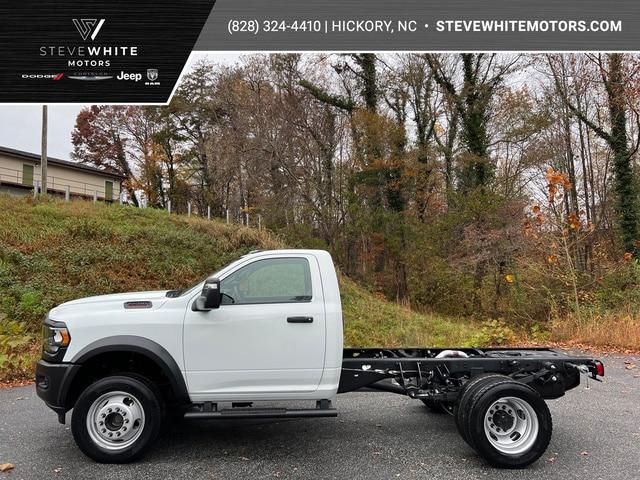 2024 RAM Ram 5500 Chassis Cab RAM 5500 TRADESMAN CHASSIS REGULAR CAB 4X4 60 CA