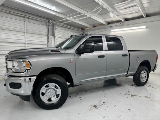 2024 RAM Ram 3500 RAM 3500 TRADESMAN CREW CAB 4X4 64 BOX