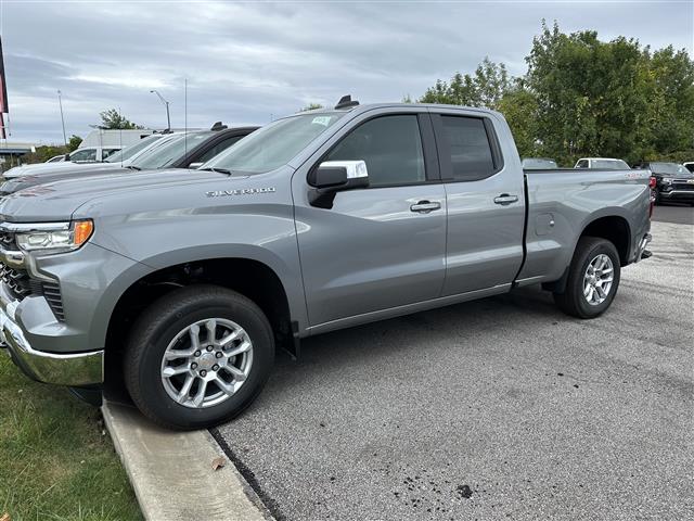2023 Chevrolet Silverado 1500 4WD Double Cab Standard Bed LT